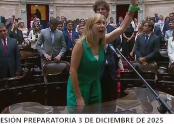 El Congreso se convierte en ring de circo político: Juramentos insólitos, filtraciones sexistas y el debut a los gritos de la nueva mayoría