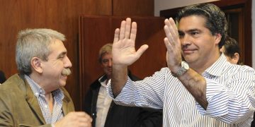 Escándalo por el sobreseimiento en la causa Fútbol Para Todos mientras el país miraba el sorteo del Mundial