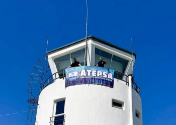 Conciliación obligatoria frena el conflicto aéreo y garantiza vuelos normales en todo el país