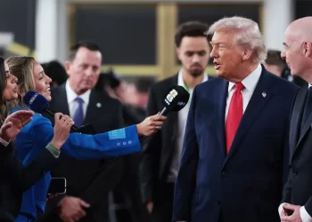 Trump elogia a Milei en la gala del sorteo del Mundial 2026 y recibe un premio de la FIFA
