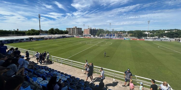 Acassuso y Deportivo Armenio, listos para la ida de la final por el ascenso a la Primera Nacional