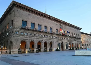 El alcalde de Aragón que más dinero cobra es el de este municipio: cuántos habitantes tiene y de qué partido es