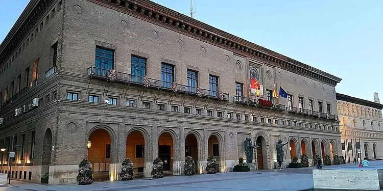 El alcalde de Aragón que más dinero cobra es el de este municipio: cuántos habitantes tiene y de qué partido es