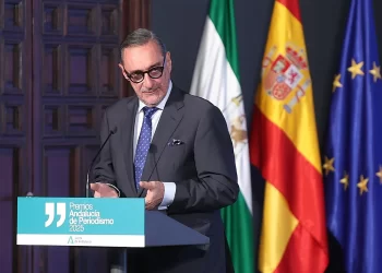 Carlos Herrera recibe el premio Andalucía de Periodismo a la trayectoria profesional: «Esta tierra debe aspirar al liderazgo de España»