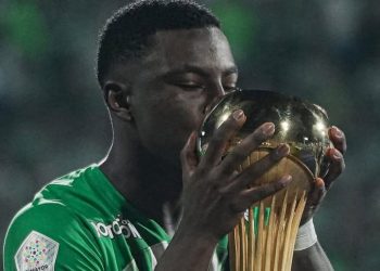 El fuerte respaldo de un ex DT de Hinestroza: “Tiene la cabeza para jugar en Boca”