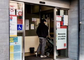 El Gobierno suprime la obligación de presentar la declaración del IRPF a los perceptores del paro