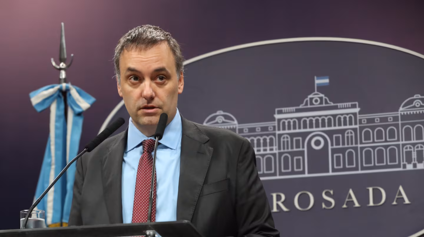 El Gobierno amplía el Presupuesto 2025 para salud, seguridad, jubilaciones y educación