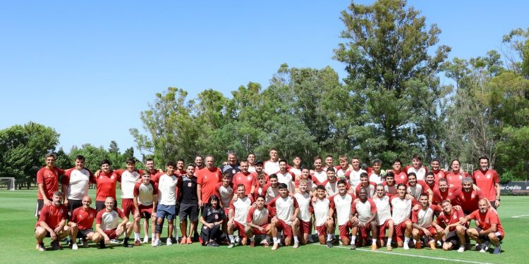 El posteo de Estudiantes antes de enfrentar a Platense por el Trofeo de Campeones