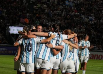La Selección femenina le metió ocho goles a Bolivia