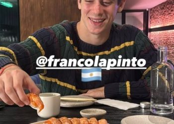 Las vacaciones de Franco Colapinto en Argentina: recital de Airbag, pádel con Tevez y sushi con Bizarrap
