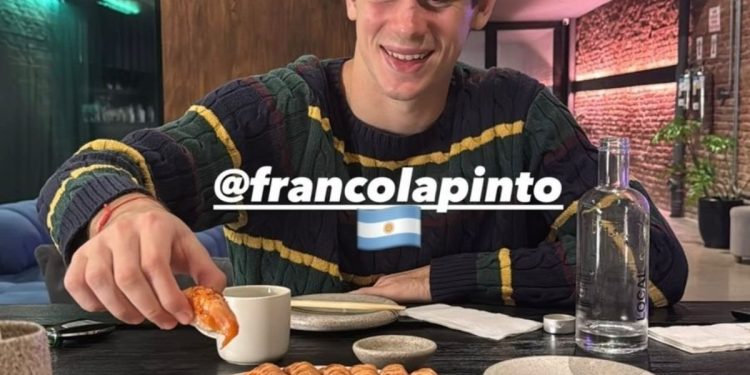 Las vacaciones de Franco Colapinto en Argentina: recital de Airbag, pádel con Tevez y sushi con Bizarrap