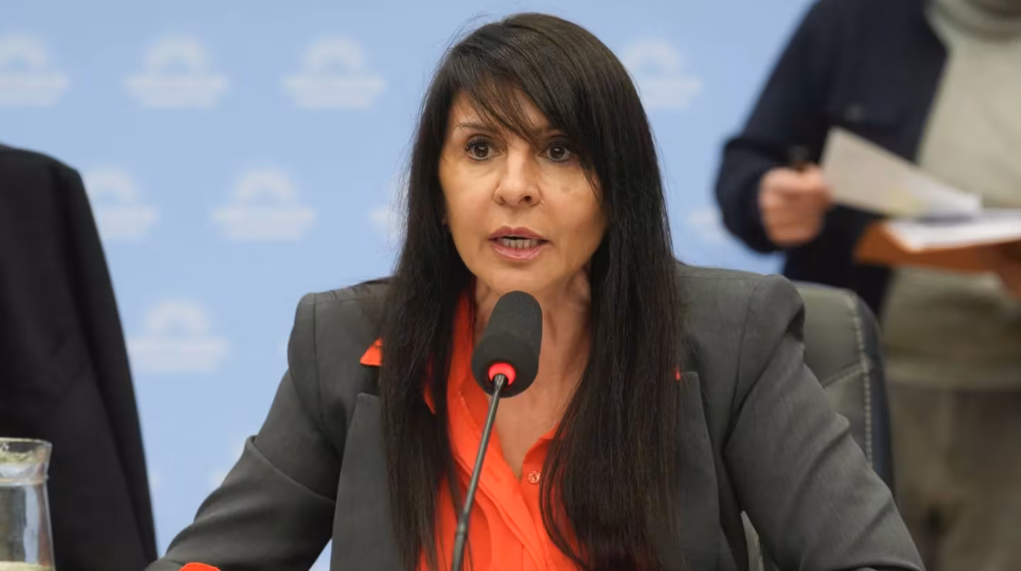 Lorena Villaverde retira su renuncia a Diputados ante la imposibilidad de jurar en la Cámara Alta