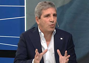 Caputo lanza advertencia nacional tras la tasa de Pilar: “No compren ahí”