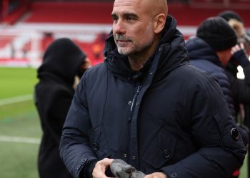 Manchester City va por la punta contra el Nottingham de Nico Domínguez