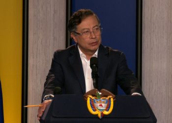 Petro afirma que EE.UU. bombardeó una fábrica de cocaína en Venezuela y suma tensión regional