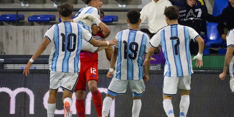 ¡Selección finalista! La Sub 16 le ganó a Perú por penales y se metió en la final de la Copa UC ante Chile