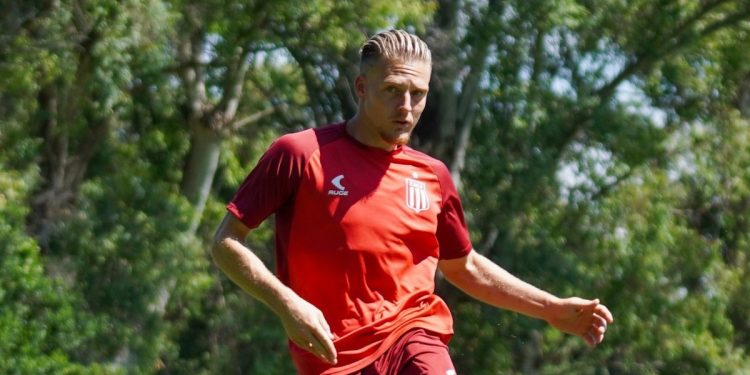 Tras los dichos de Verón, ¿cómo está la negociación de River por Ascacibar?