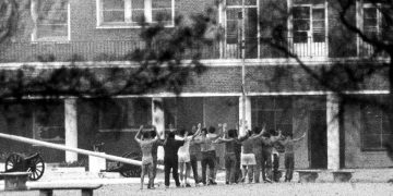 La Tablada, a 37 años: sombras políticas, crisis terminal y una verdad que nunca terminó de emerger