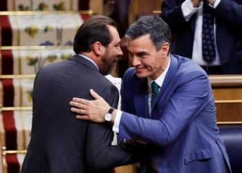 Chocan versiones de técnicos y las que el gobierno se acomoda por la renovación de la línea Madrid-Sevilla tras el accidente de Adamuz