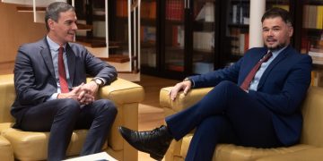 Junts condiciona la quita de la deuda catalana y presiona a ERC para endurecer la negociación con un debilitado Sánchez