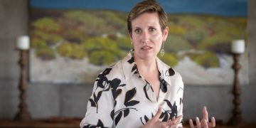 Latorre apuntó contra el ambientalismo hipócrita radical tras el vandalismo a carteles oficiales en Mendoza