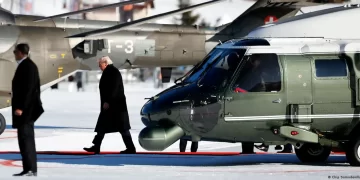 Trump desembarca en Davos entre expectativas geopolíticas, agenda económica y un incidente aéreo previo