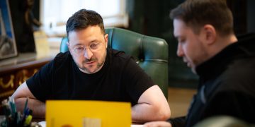 Zelenski coloca al jefe de la inteligencia militar en el corazón del poder en medio del pulso diplomático con Rusia