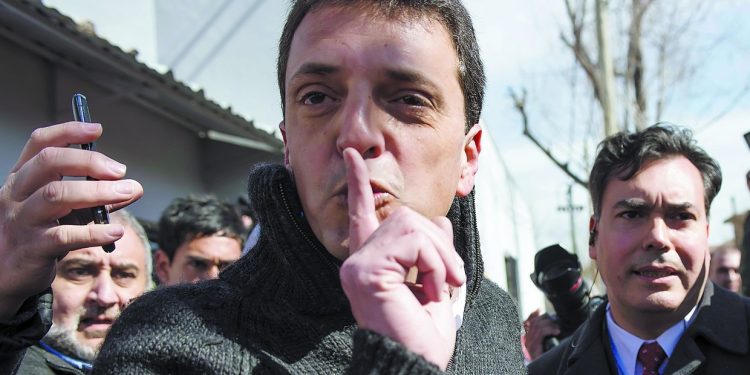 Un arrepentido sacude la causa del dólar blue y promete exponer responsabilidades en la cúspide del esquema