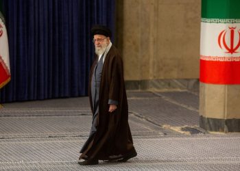 El líder supremo de Irán planearía huir a Moscú si la crisis interna supera sus fuerzas de seguridad