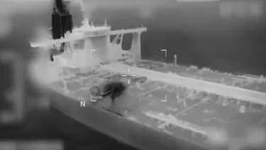 Finalmente, Estados Unidos capturo al petrolero “Bella 1” que muto a bandera y protección rusa tras cacería en el Atlántico