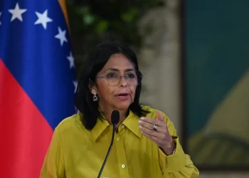 Caracas y Washington abren un canal diplomático exploratorio tras la captura de Maduro y el repliegue militar estadounidense
