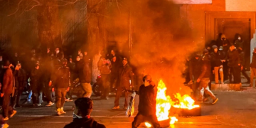 Las primeras imágenes confirman la brutal represión del régimen iraní en protestas que dejan cientos de muertos y miles de detenidos