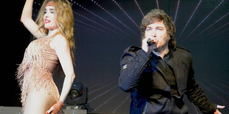 Luego de una exitante noche de teatro, Milei acusó a Paolo Rocca de intentar desestabilizar al Gobierno tras las elecciones legislativas