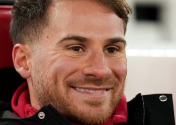 Partidos de hoy, domingo 4 de enero: horario y por dónde ver fútbol en vivo