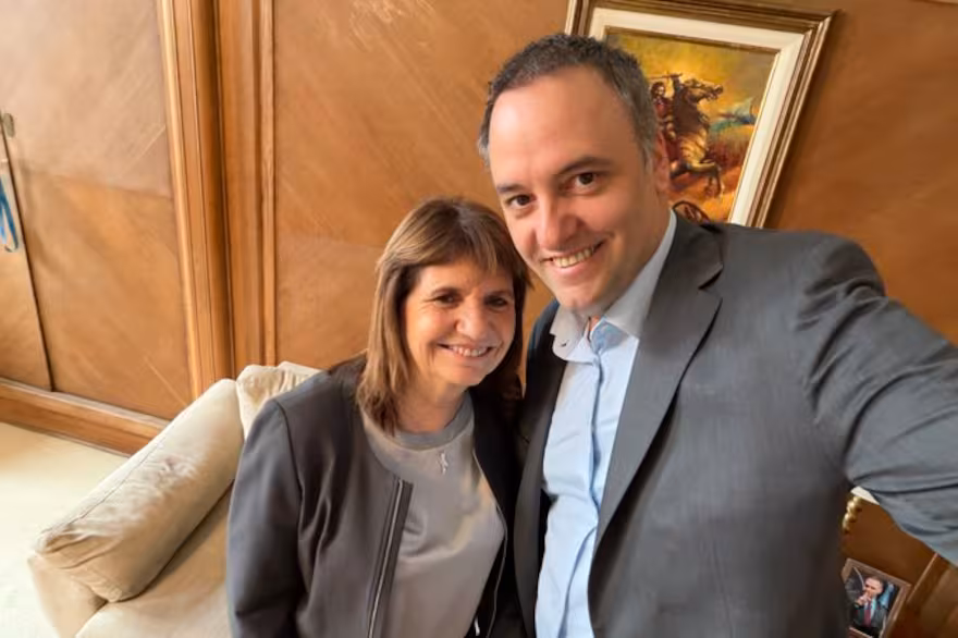 El Gobierno activa la mesa política y los equipos técnicos para acelerar la reforma laboral en el Senado