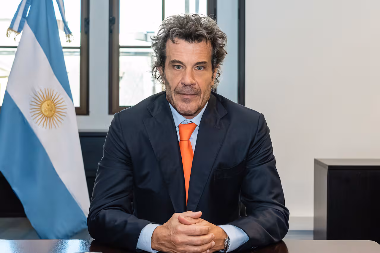 Renunció el titular de la UIF Paul Starc en medio de tensiones por la ley de inocencia fiscal y será reemplazado por Ernesto Gaspari