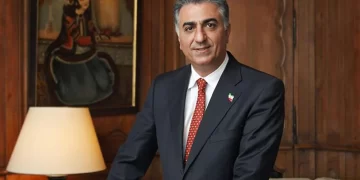 El príncipe heredero iraní en el exilio convocó protestas nacionales mientras se profundiza la crisis interna