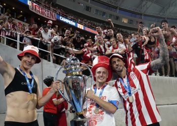 Video: así Estudiantes anunció la renovación de uno de sus ídolos