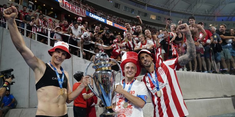 Video: así Estudiantes anunció la renovación de uno de sus ídolos