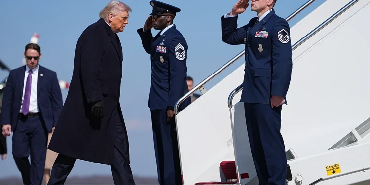 Trump dice estar “insatisfecho” con las conversaciones con Irán y no descarta una acción militar mientras Rubio viaja a Israel