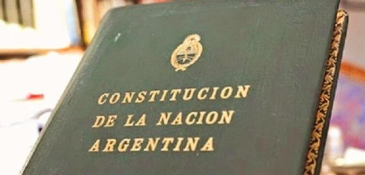 La Constitución Nacional, base sobre la que se apoya el Sistema Jurídico de la República. ¿Alguien puede plantear su inconstitucionalidad?