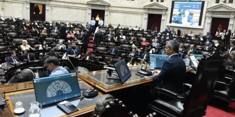 Tras dos triunfos legislativos, Milei acelera glaciares, prepara una nueva ley universitaria y empieza a diseñar la reforma electoral rumbo a 2027