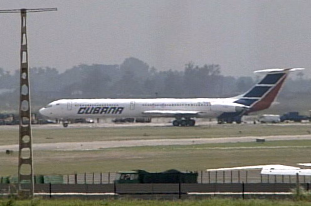 Cuba notifica a aerolíneas que se quedará sin combustible para aviación y profundiza la crisis energética