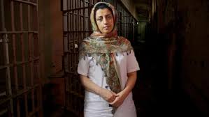Narges Mohammadi desafía al régimen iraní y reafirma su lucha por la libertad pese a la persecución