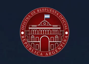 Expertos advierten que Milei no puede ser “juez y parte” tras la creación de la Oficina de Respuesta Oficial