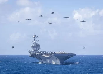 Portaaviones USS Gerald R. Ford deja el Caribe y se suma al cerco naval de EE.UU. sobre Irán