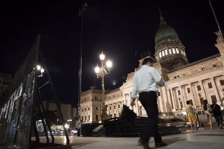 La CGT se monta sobre la marcha de jubilados y convoca a protestar contra la reforma laboral pese a los cambios incorporados