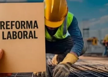 Licencias médicas bajo fuego: el cuestionado artículo 44 deja zonas grises para enfermedades comunes. Qué y como lo dice.