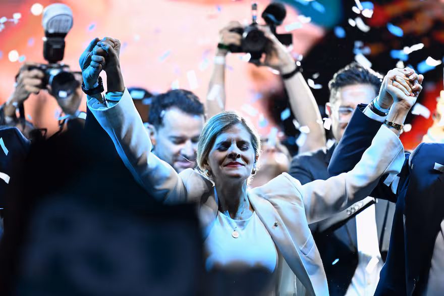 Costa Rica ratifica giro político con victoria contundente de Laura Fernández en elecciones presidenciales