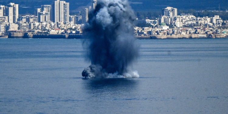 Irán golpea bases de Estados Unidos en el Golfo y la guerra se expande a Qatar, Emiratos y Bahréin